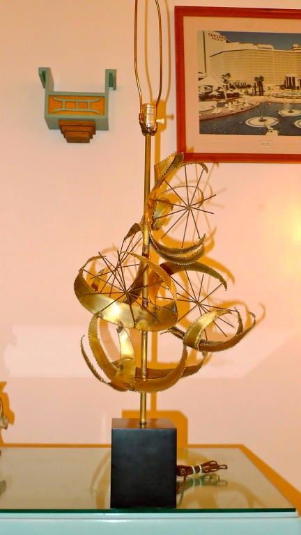 Mid-Century Modern Lampe brutaliste Setarrah de Bijan de Californie pour Laurel en vente