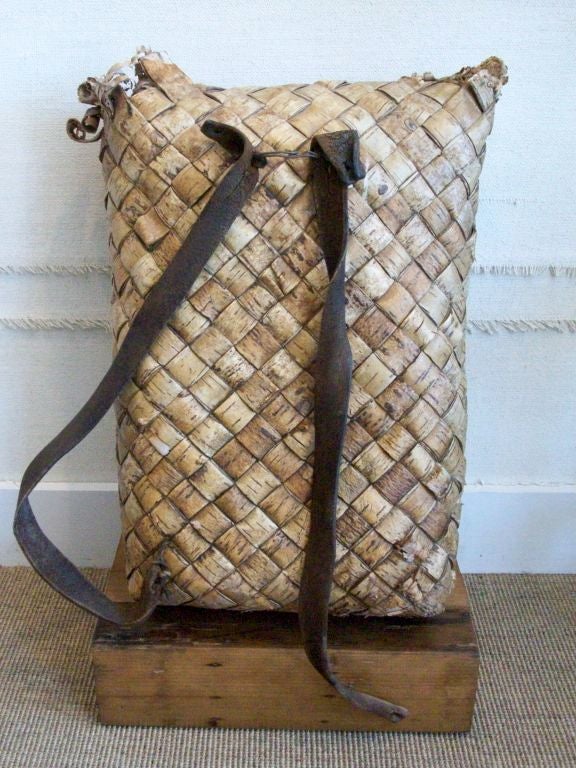 19th Century Swedish Woven Birch Backpack In Good Condition For Sale In Chicago, IL