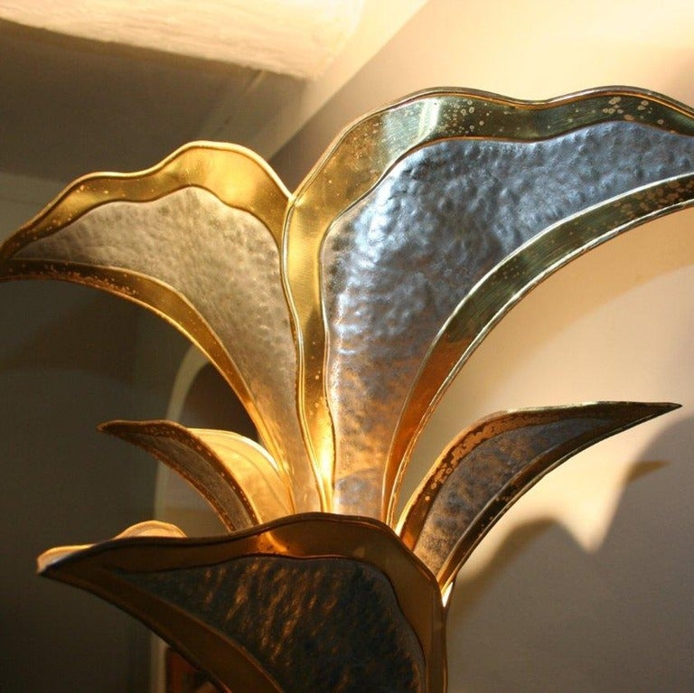 Amazing floor-lamp  in the style of Duval-Brasseur with two color
metal  : gold and silver  very beautifull work