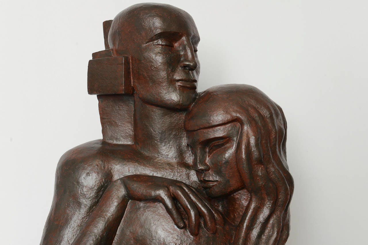 Zeitgenössisches Kunstwerk MARIKO „Couple“ Sandstein-Skulptur im kubistischen Stil im Zustand „Hervorragend“ im Angebot in Miami, FL