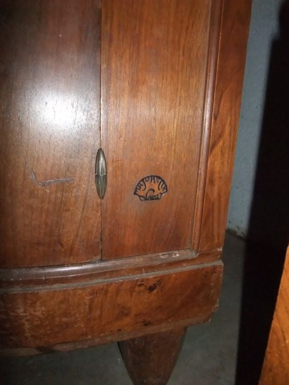 Vitrina Majorelle Art Decó de caoba rubia Pieza firmada siglo XX