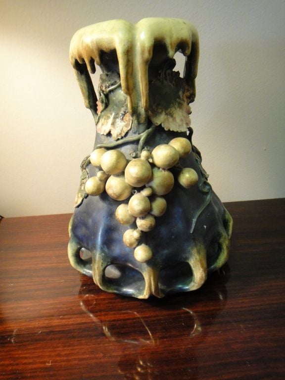 Edda Amphora Vase