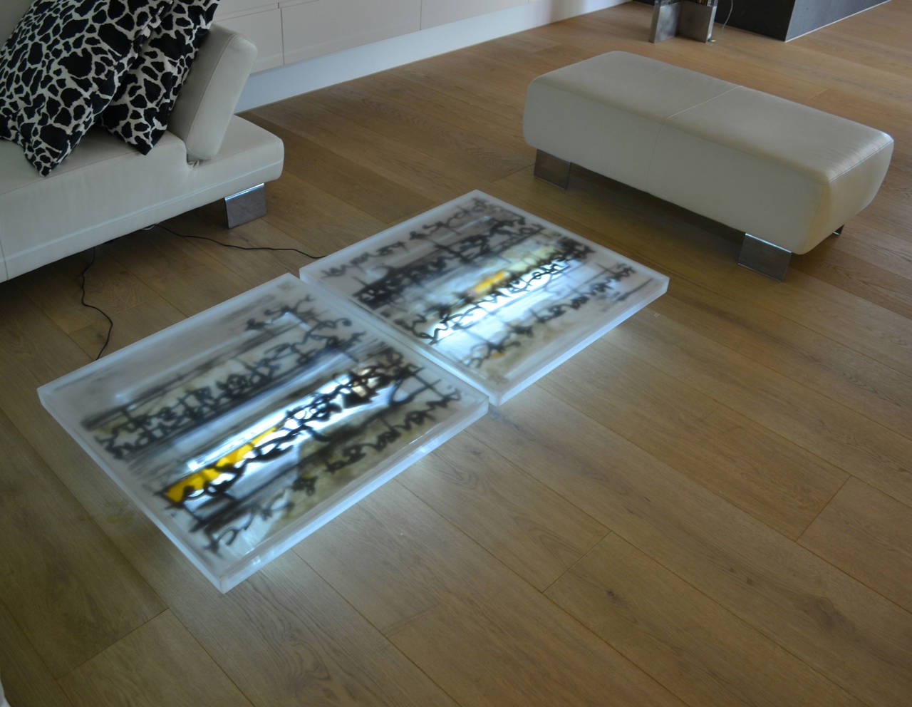 Modern Contemporary Coffee Table in Resin Illuminated Acrylic Lucite