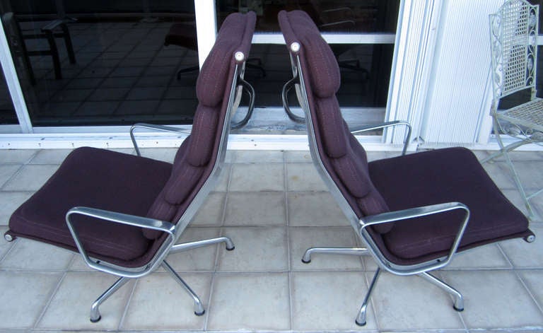 Mid-20th Century Mid-Century Pair of Armchairs Designed by Eames for Herman Miller