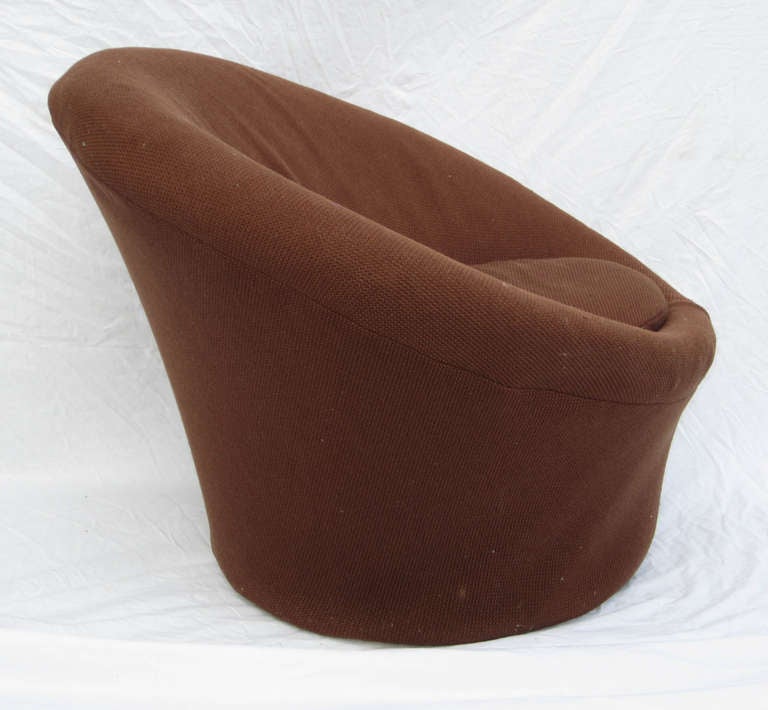 French Mid Century brown Mushroom Lounge Chair by Pierre Paulin for Artifort