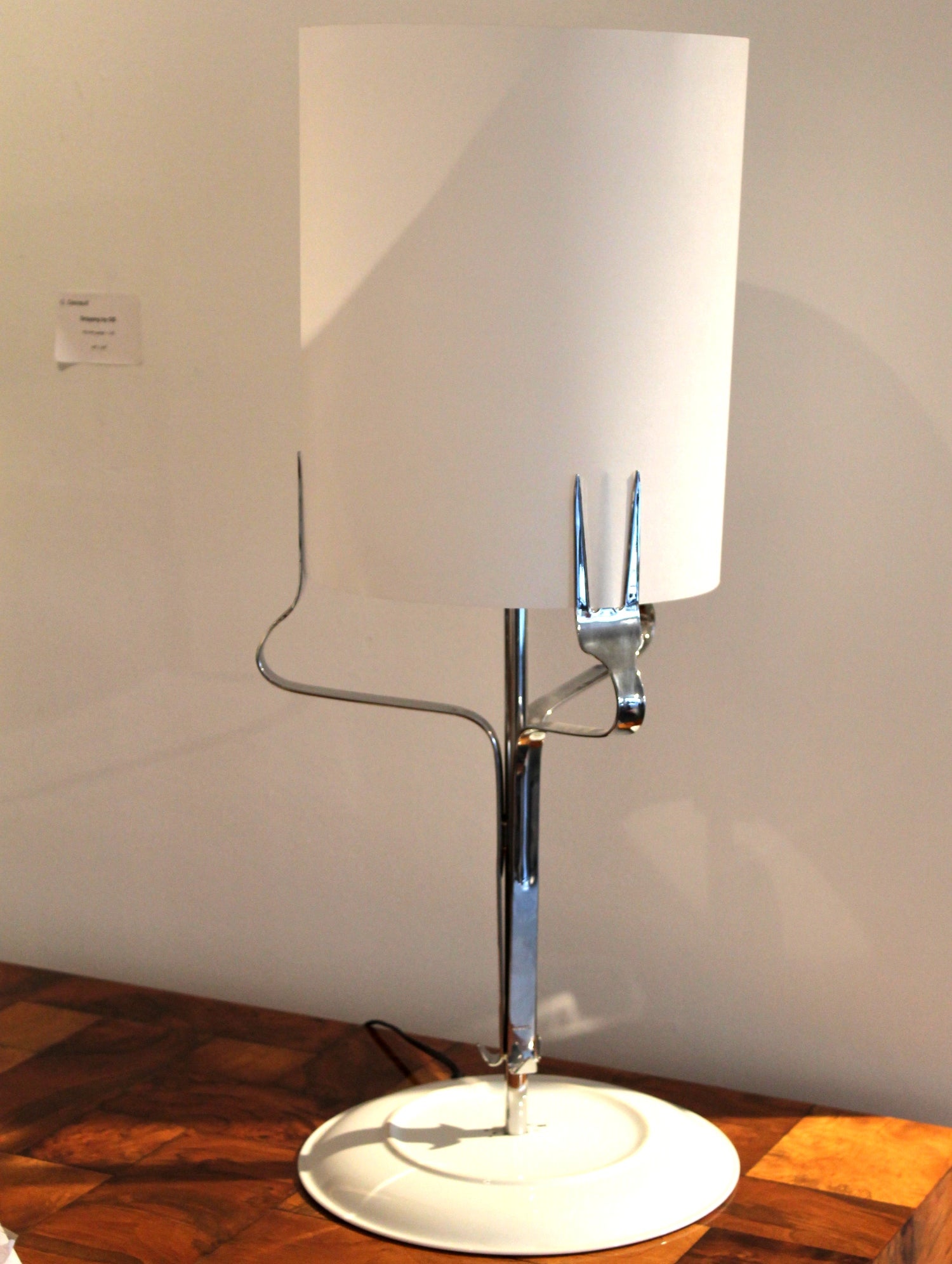 Mid-Century Michele De Lucchi Italian Design White Table Lamp