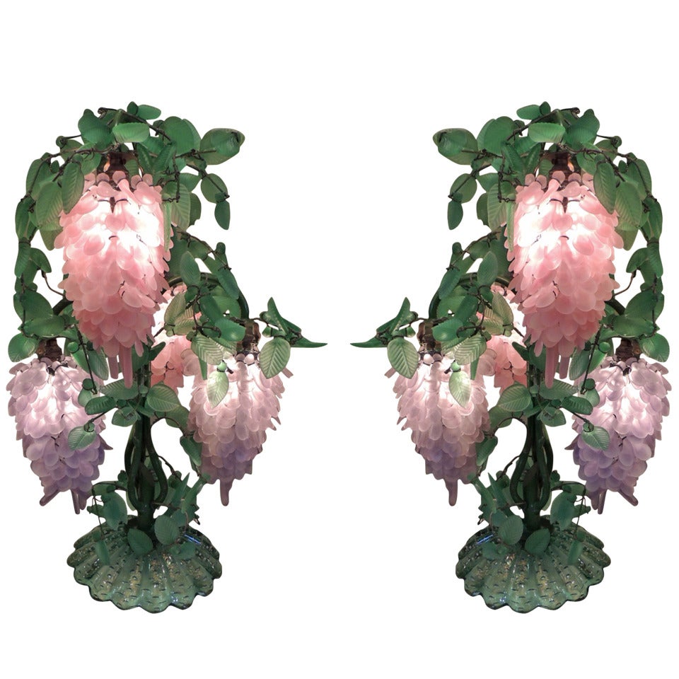 Paire de lampes glycines en verre de Murano du 20ème siècle