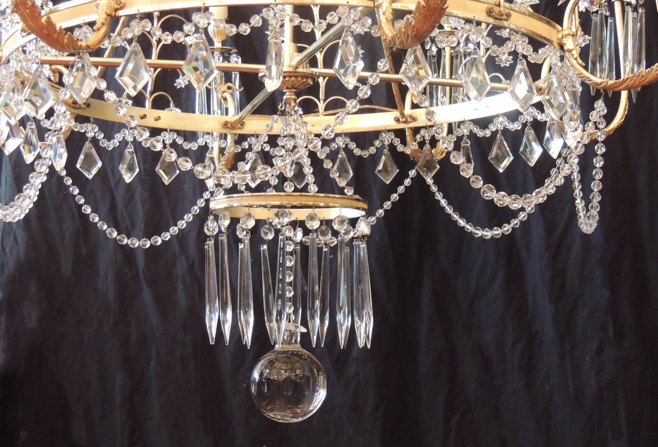 Early 20th Century Baltic Russian Neoclassical Bronze and Crystal Chandelier 5