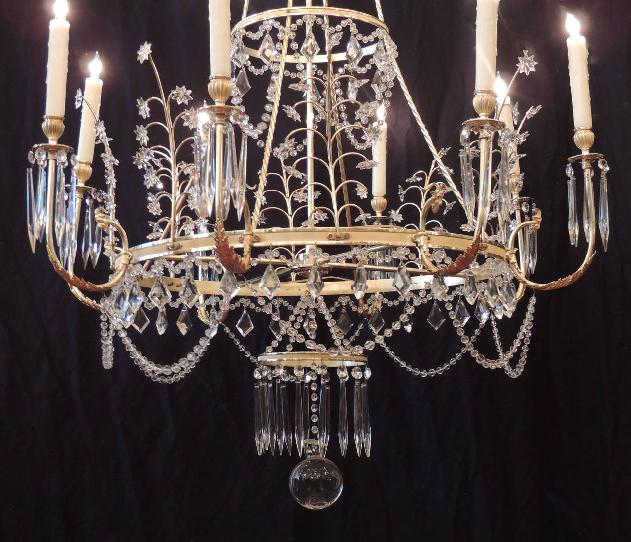 Early 20th Century Baltic Russian Neoclassical Bronze and Crystal Chandelier 7