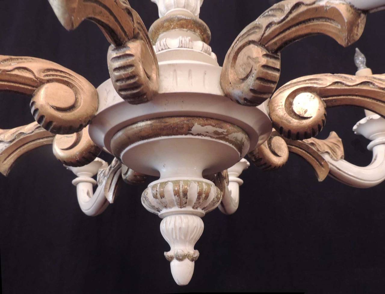 Italian 1920s Wood Carved Chandelier 1