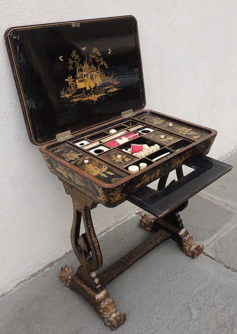Chinese 1830s Lacquered Sewing Table 5