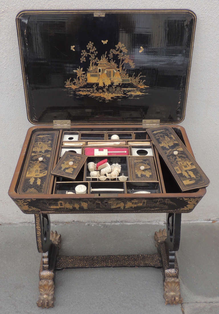 Chinese 1830s Lacquered Sewing Table 2