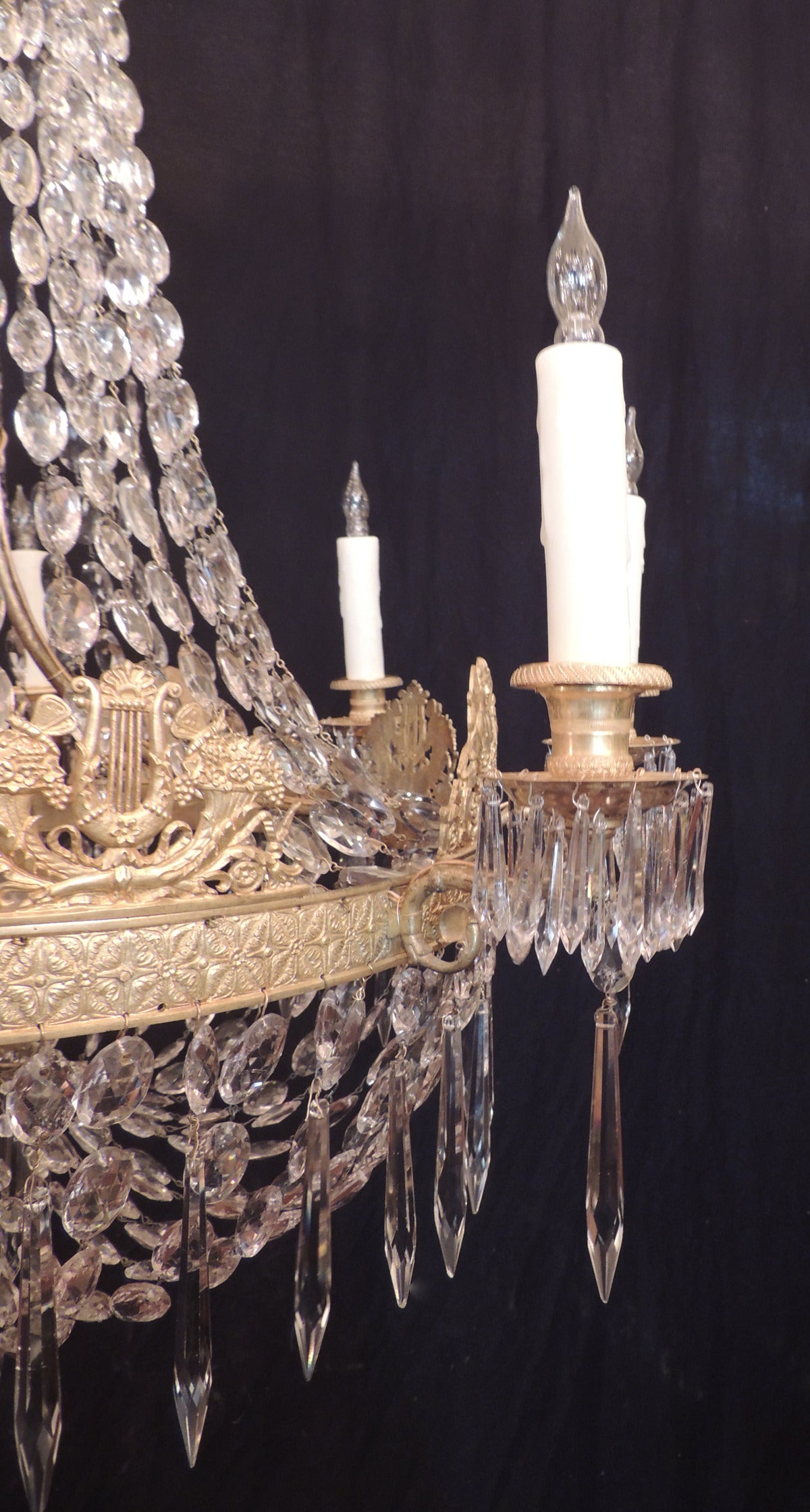 Early 19th Century Crystal and Bronze French Empire Chandelier 2