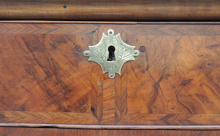William and Mary 17th Century Walnut Chest on Stand In Excellent Condition In Charleston, SC