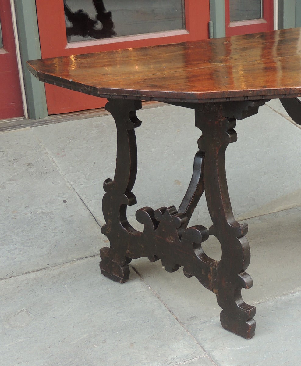 Pair of Late 17th C Italian Baroque Walnut Console Tables In Excellent Condition In Charleston, SC
