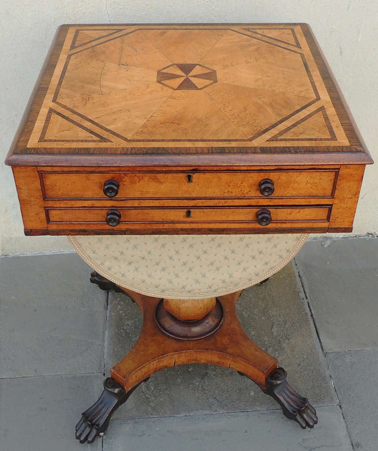 English William IV Sewing Table In Excellent Condition In Charleston, SC