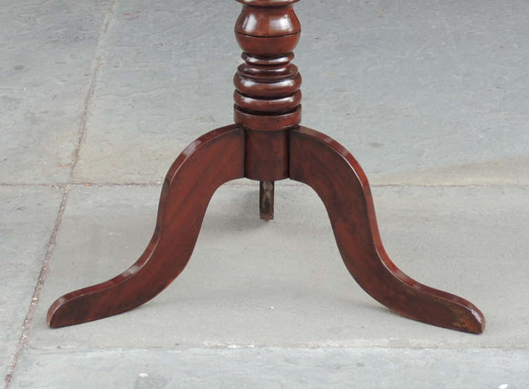 19th C Jamaican British Colonial Mahogany Tea Table In Excellent Condition In Charleston, SC