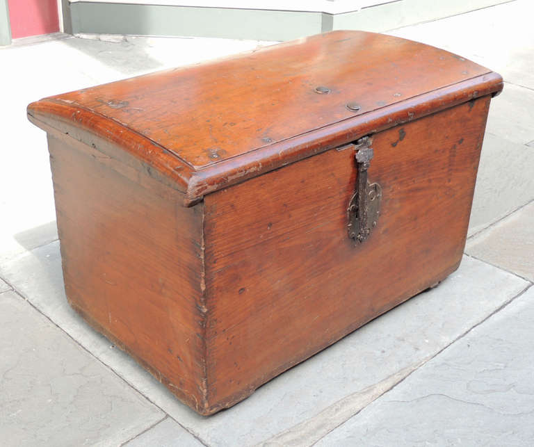 Late 17th C Cuban Mahogany Trunk In Good Condition In Charleston, SC