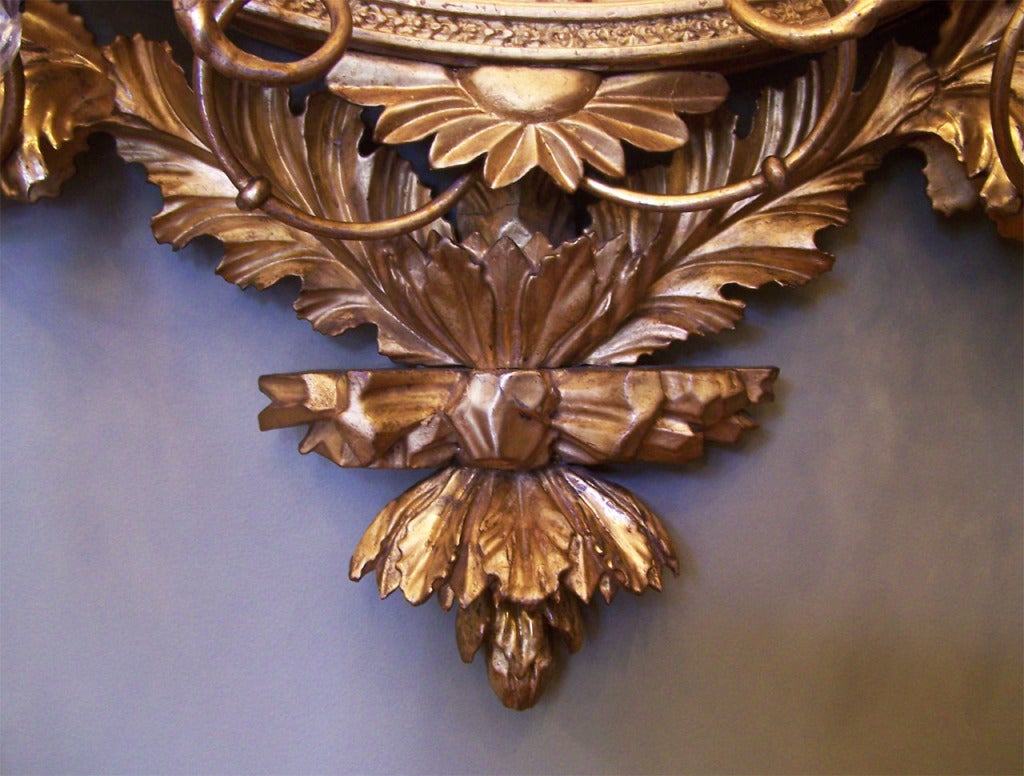 19th Century English Regency Convex Girandole Mirror with Eagle and Dolphin For Sale 3