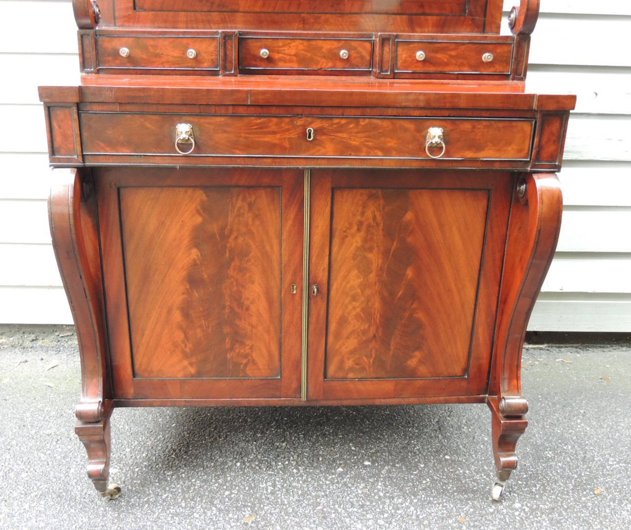 Early 19th C English Regency Mahogany Credenza In Good Condition For Sale In Charleston, SC