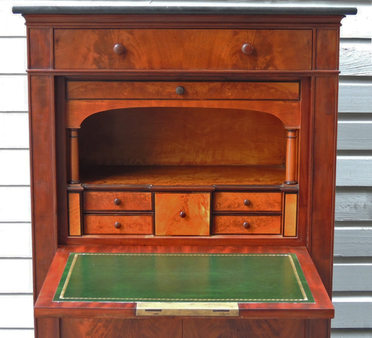 Early 19th Century New York Mahogany Secrétaire à Abattant with Tulipwood 2