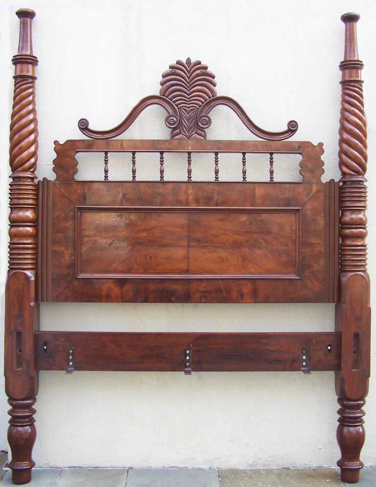 Amazing 1840s Mahogany St. Thomas Bed In Excellent Condition In Charleston, SC