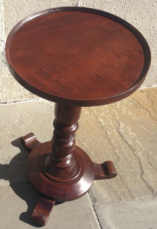 Pair of Early 19th Century Jamaican Regency Mahogany Occasional Tables For Sale 1