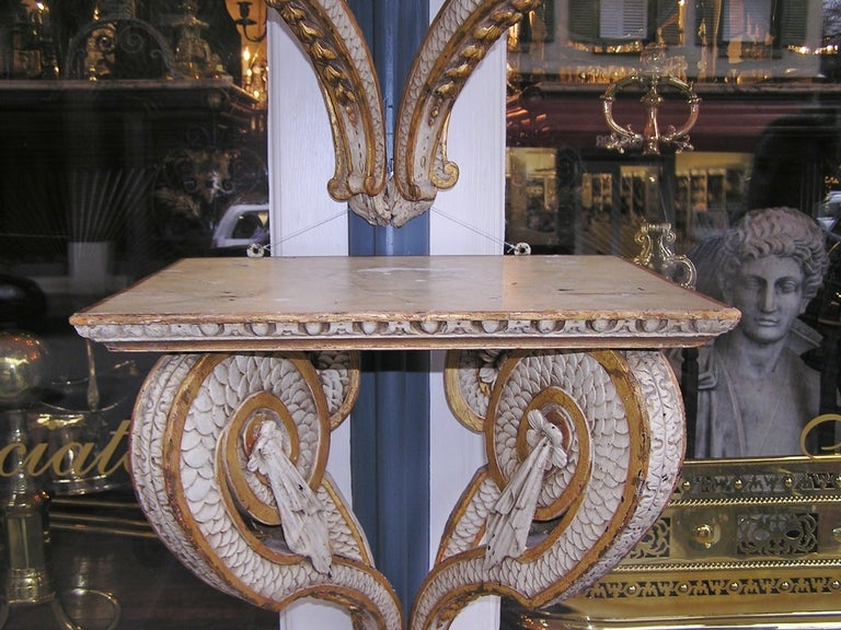 Pair of Italian Painted and Gilt Wall Brackets. Circa 1820 For Sale 1