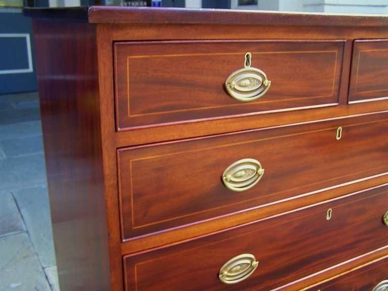 American Mahogany Hepplewhite Chest of Drawers.  Circa 1790 In Excellent Condition In Hollywood, SC