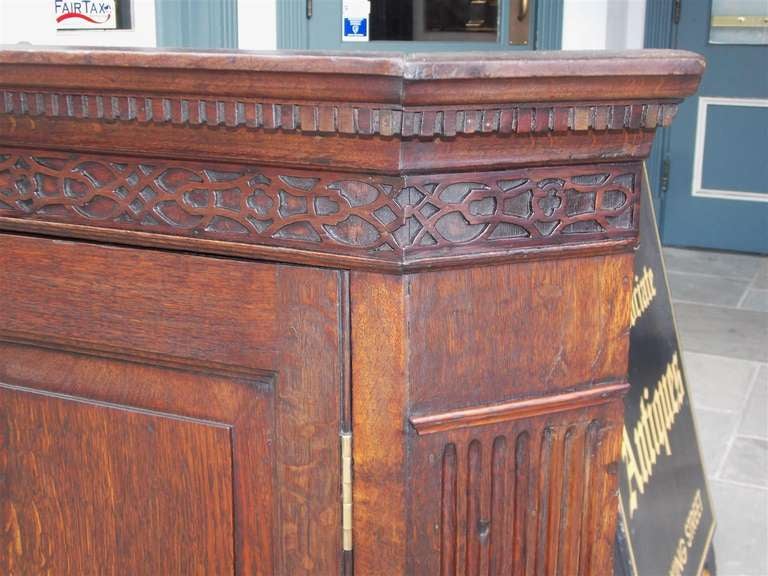 18th Century and Earlier English Oak Hanging Corner Cabinet.  Circa 1780 For Sale