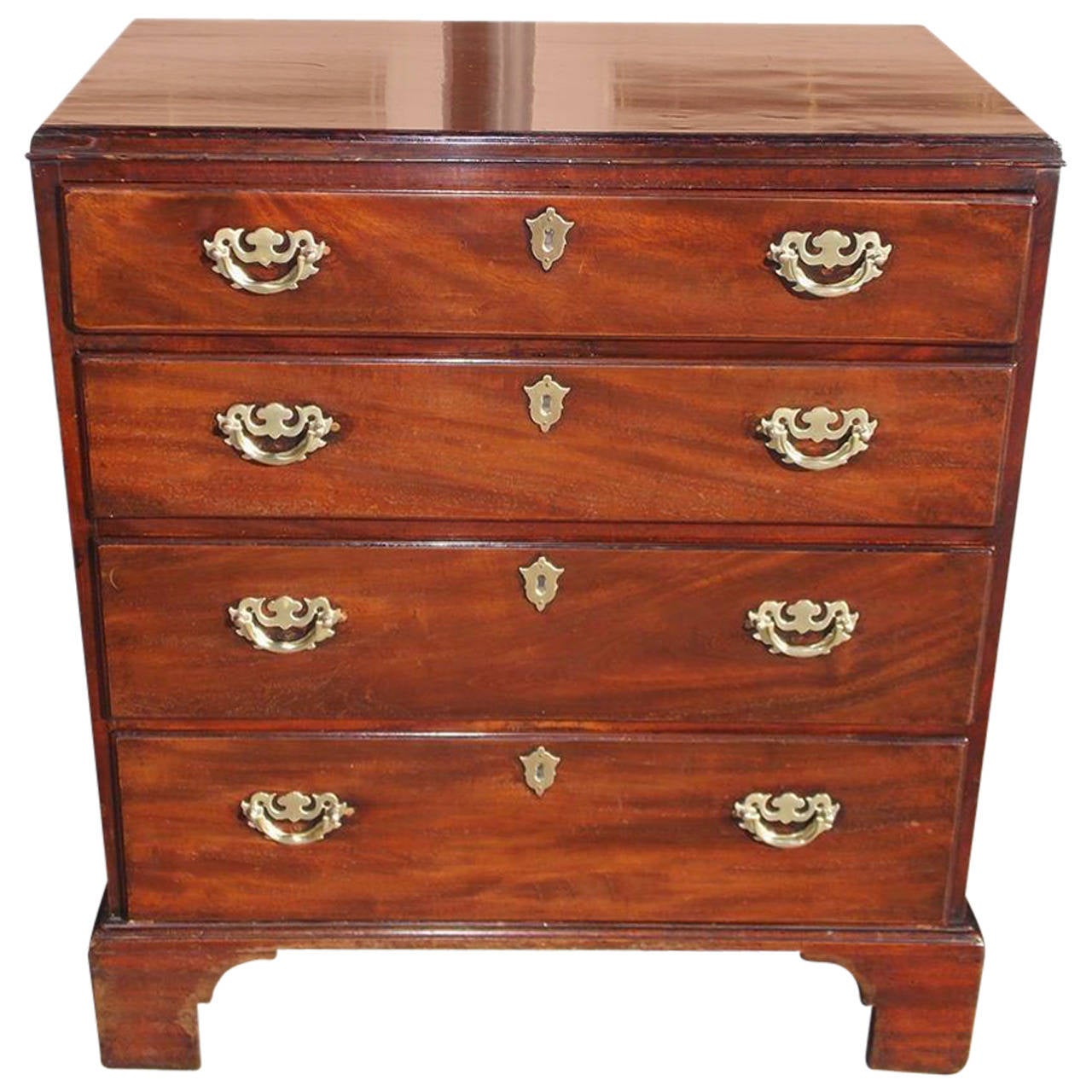 English Chippendale Mahogany Bachelors Chest, Circa 1760 For Sale at