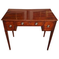 English Hepplewhite Mahogany Writing Table. Circa 1790 12