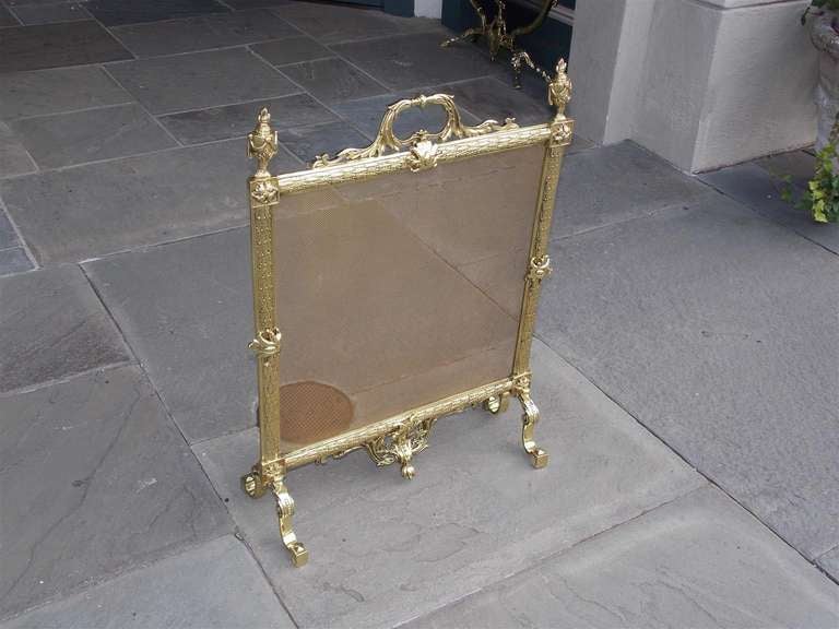 French Brass Free Standing Fire Screen. Circa 1820-30 In Excellent Condition For Sale In Hollywood, SC