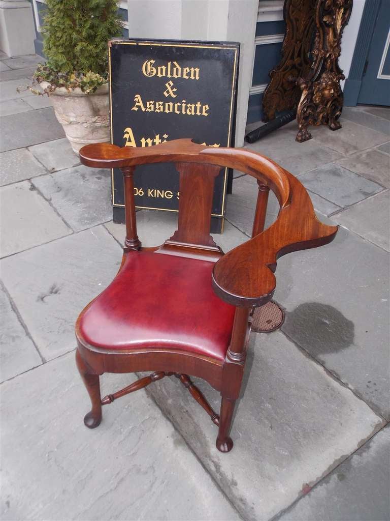 18th Century and Earlier English Mahogany Queen Anne Corner Chair.  Circa 1760