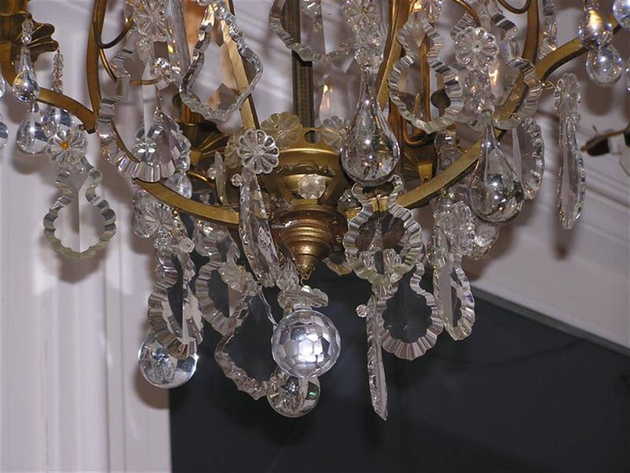 French Gilt Bronze and Tear Drop Crystal Chandelier, Circa 1830 For Sale 2