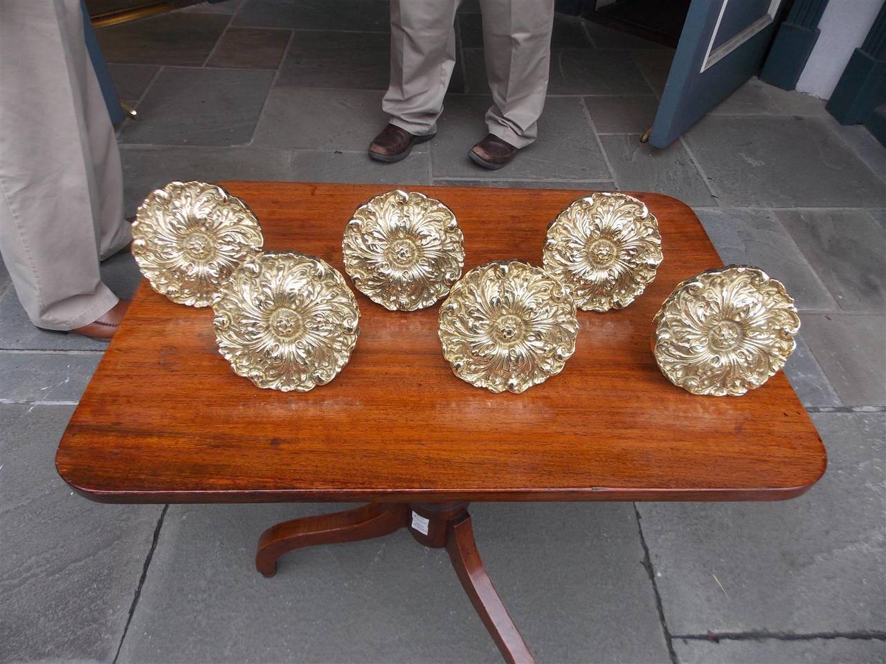 Late 19th Century Set of Four American Cast Brass Floral Tie Backs, Harvin, Baltimore, Circa 1890 For Sale