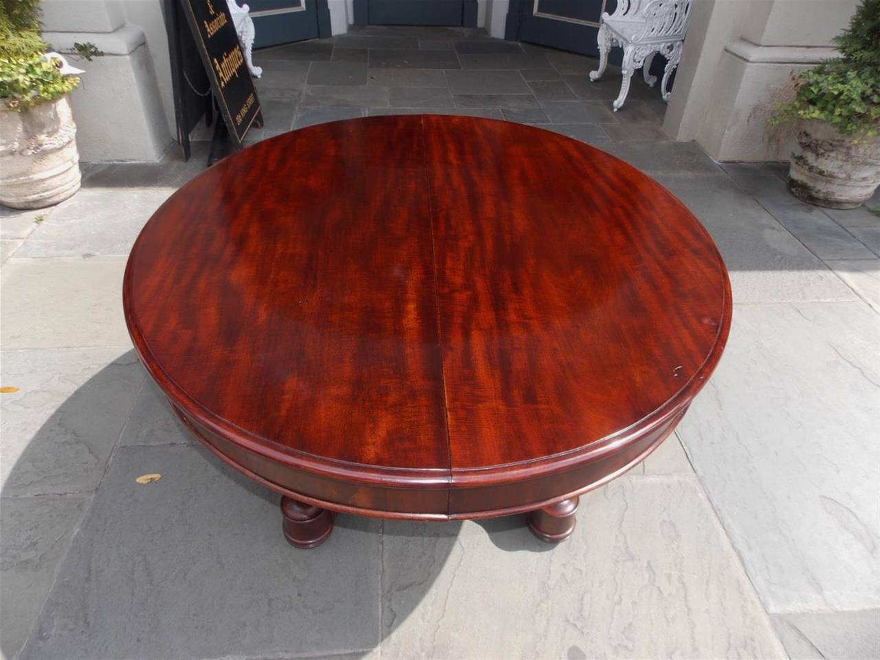 American Classical Mahogany Dining Table with Console Table, Boston Circa 1830 For Sale 4