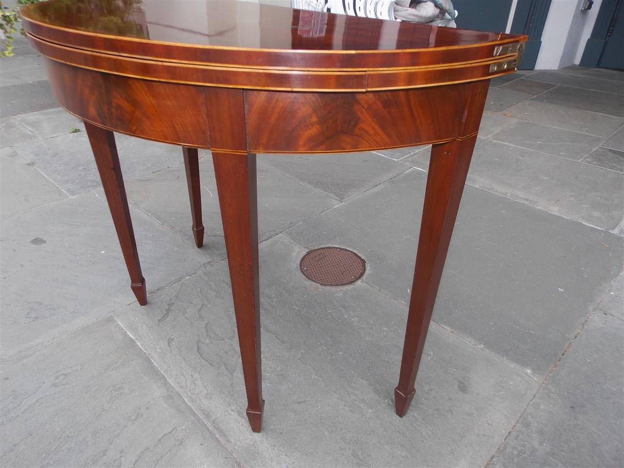 English Hepplewhite Crotch Mahogany Game Table, Circa 1790 For Sale 3