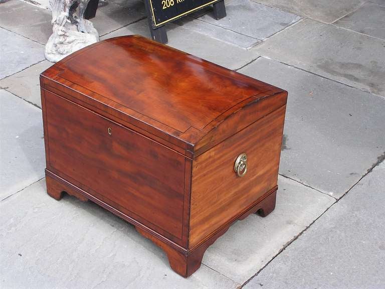 American Mahogany Gentleman's Traveling Chest Circa 1815 In Excellent Condition In Hollywood, SC