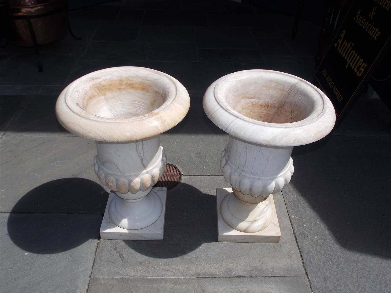 Pair of French Marble Campaign Urns. Circa 1840 In Excellent Condition In Hollywood, SC