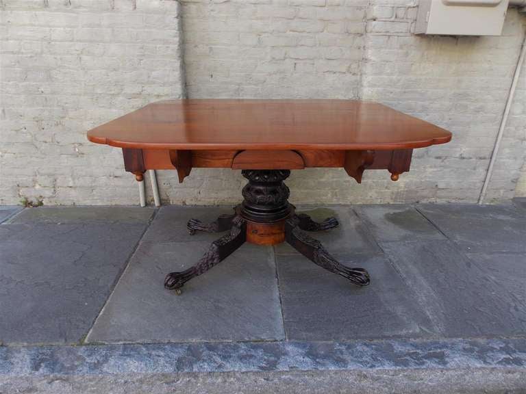 19th Century American Mahogany Ebonized Breakfast Table ( Philadelphia )