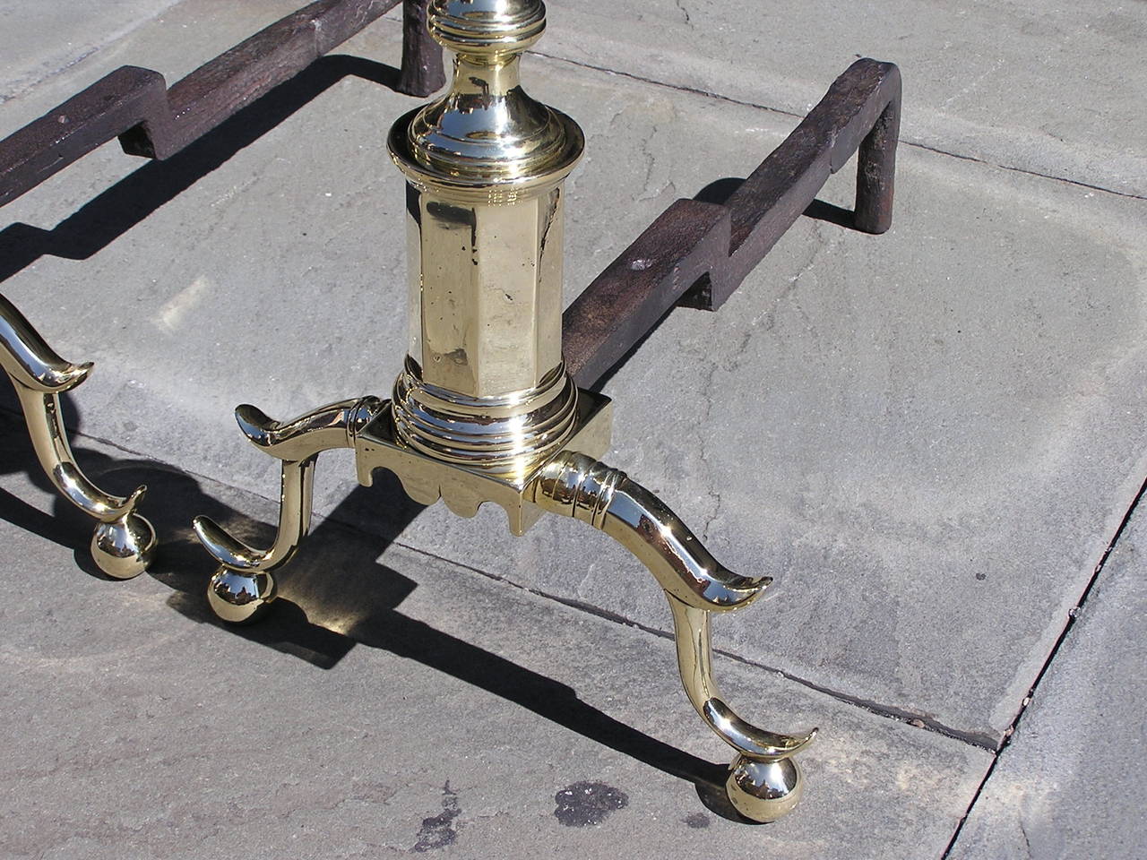 Pair of American Brass Ball Top Andirons. Boston, Circa 1800 For Sale 1