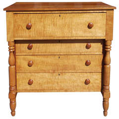 American Sheraton Tiger Maple and Cherry Chest of Drawers. Circa 1820 2