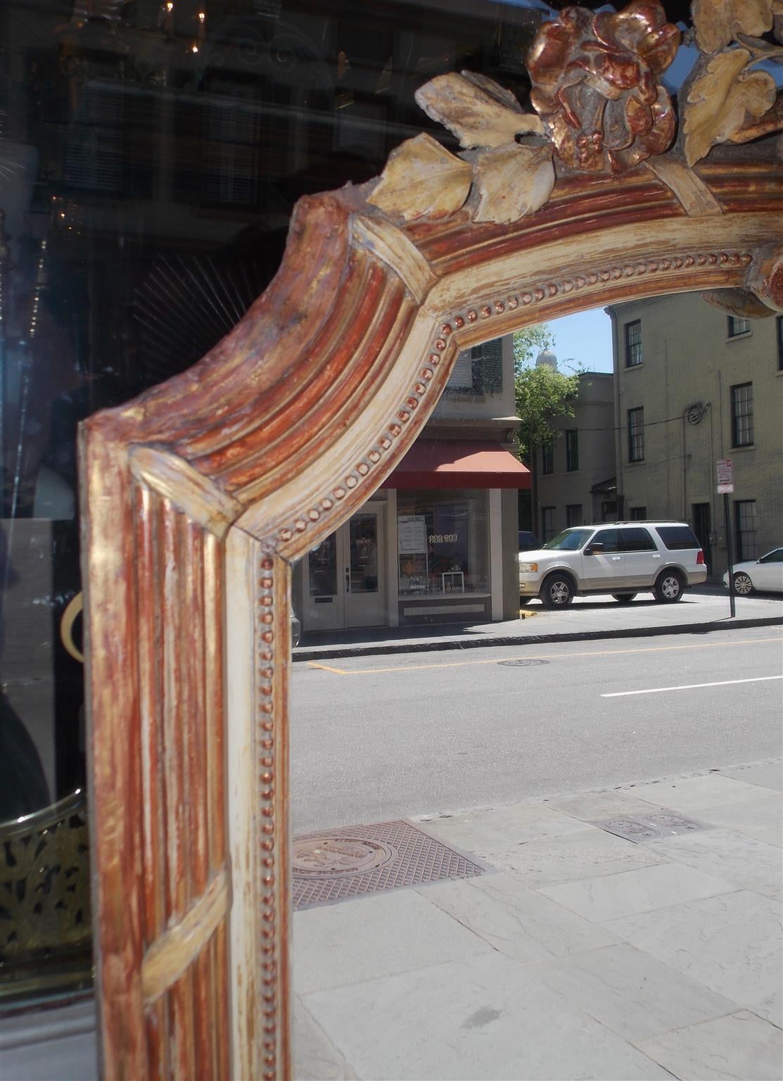 French Gilt Carved Wood and Red Lacquer Wall Mirror, Circa 1820 For Sale 2