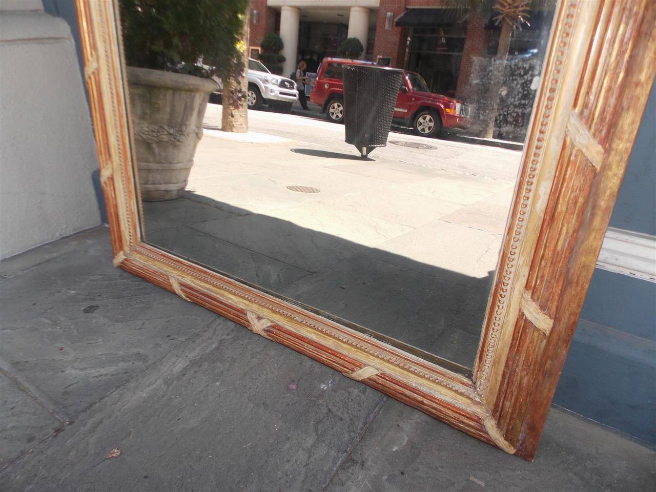 French Gilt Carved Wood and Red Lacquer Wall Mirror, Circa 1820 For Sale 4