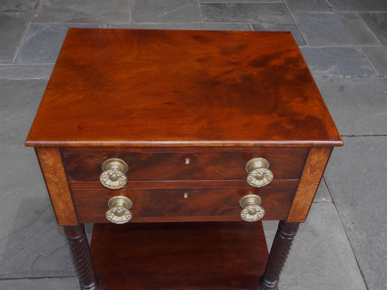 American Mahogany and Satinwood Inlaid Side Table. Circa 1820 In Excellent Condition In Hollywood, SC