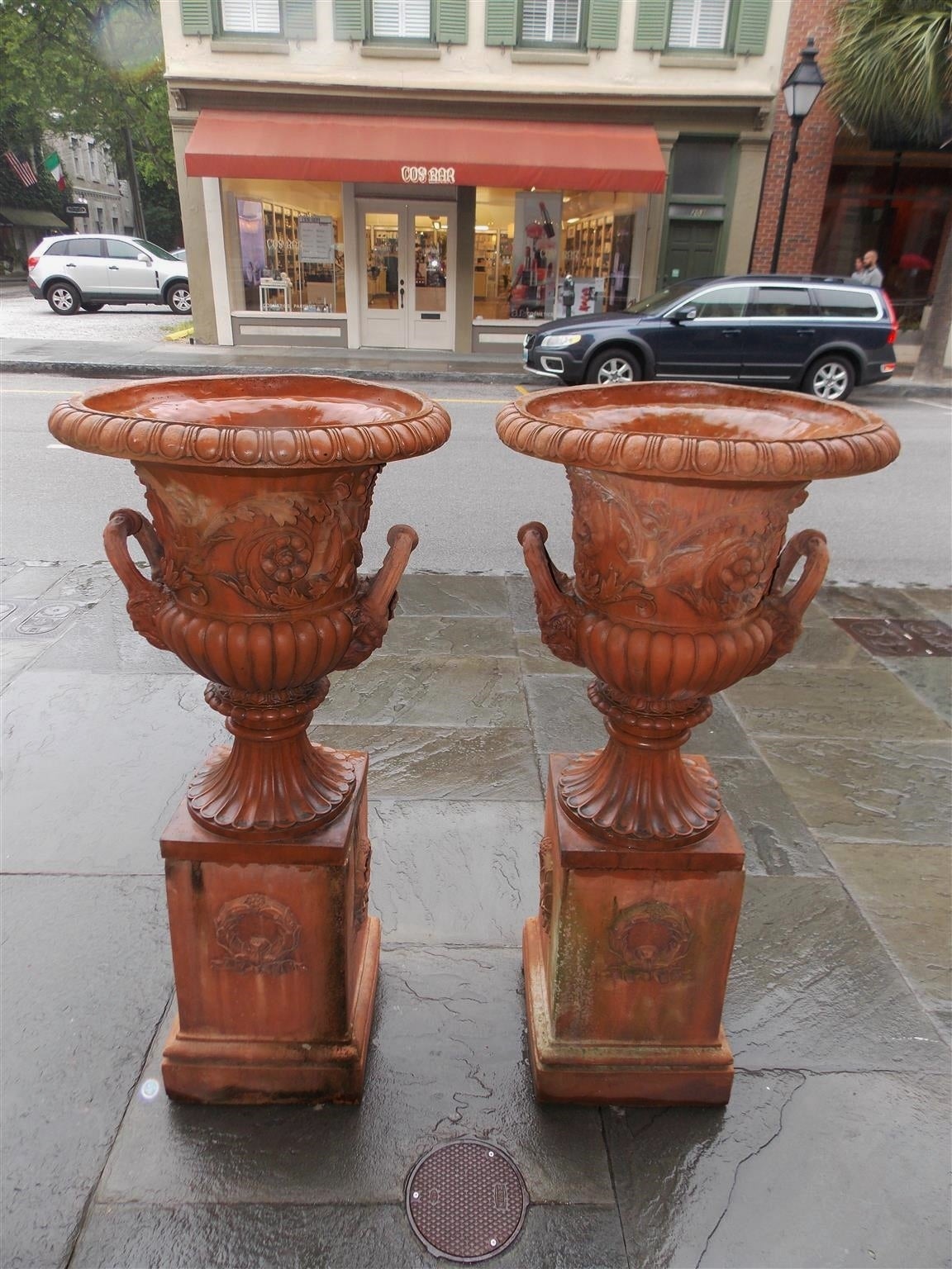 Pair of Italian Terracotta Floral Urns on Raised Plinths, Circa 1840 For Sale 4