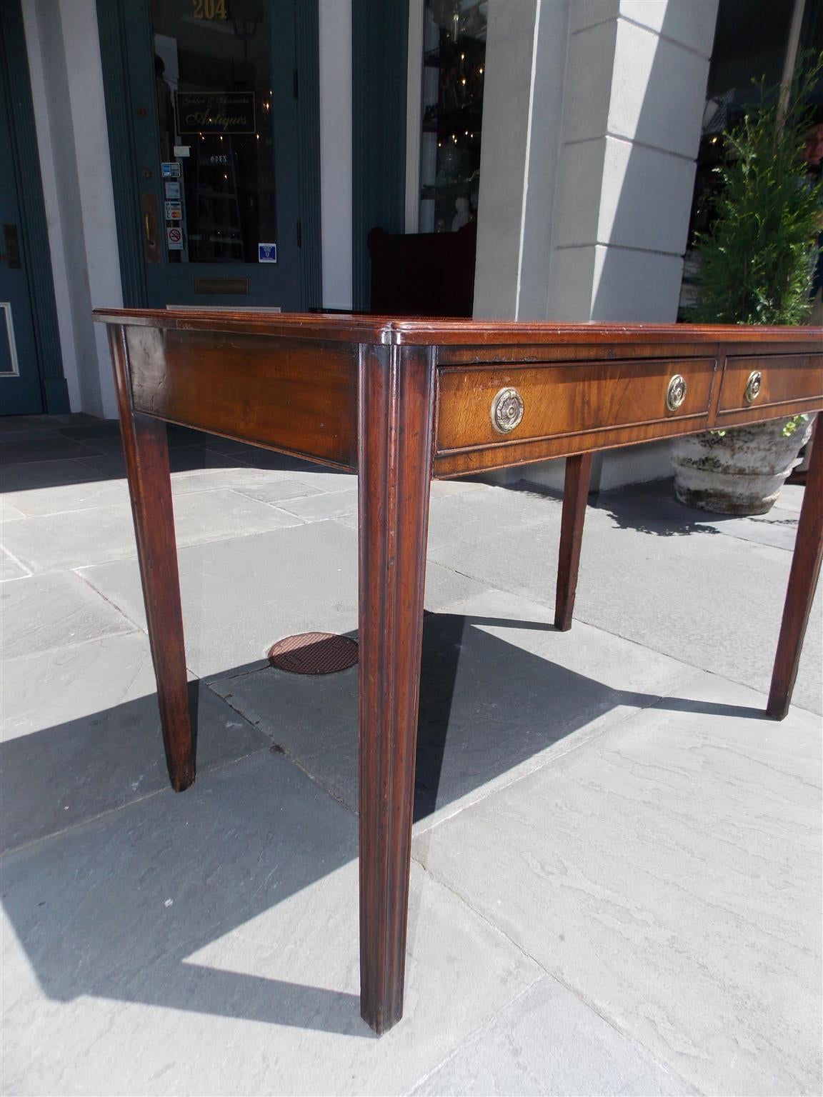 English Mahogany Leather Top Writing Desk, Circa 1780 In Excellent Condition In Hollywood, SC