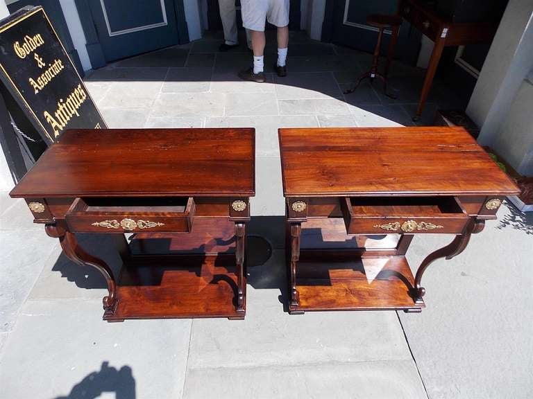 Pair of English Regency Mahogany Consoles, Circa 1790 3