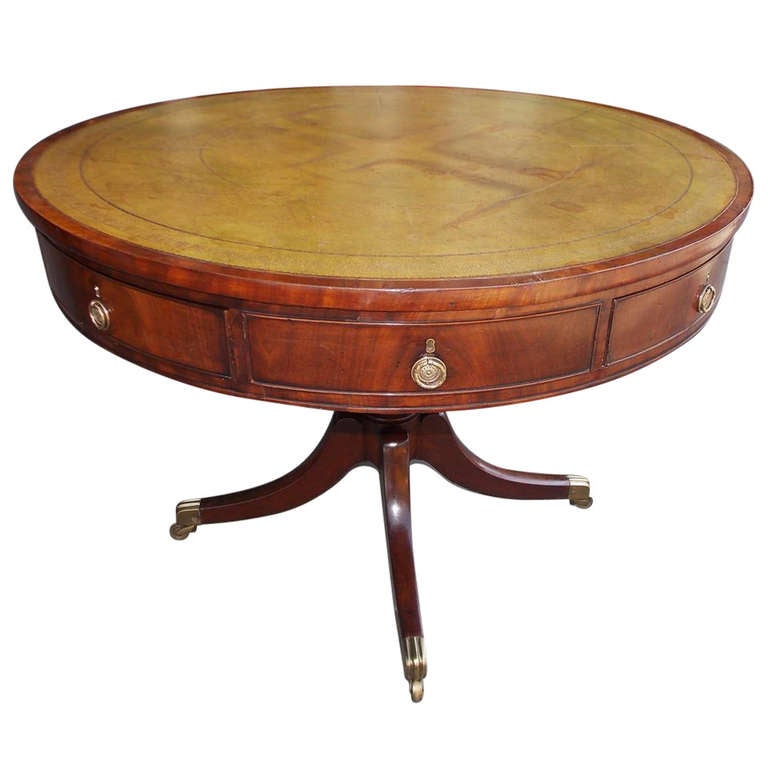 English Regency Mahogany Rent Table.  Circa 1790 For Sale